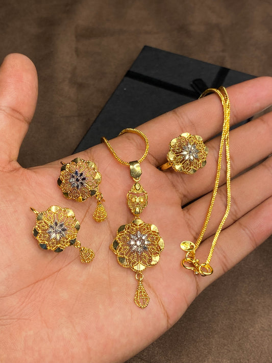 Royal Floral Gold Necklace Set