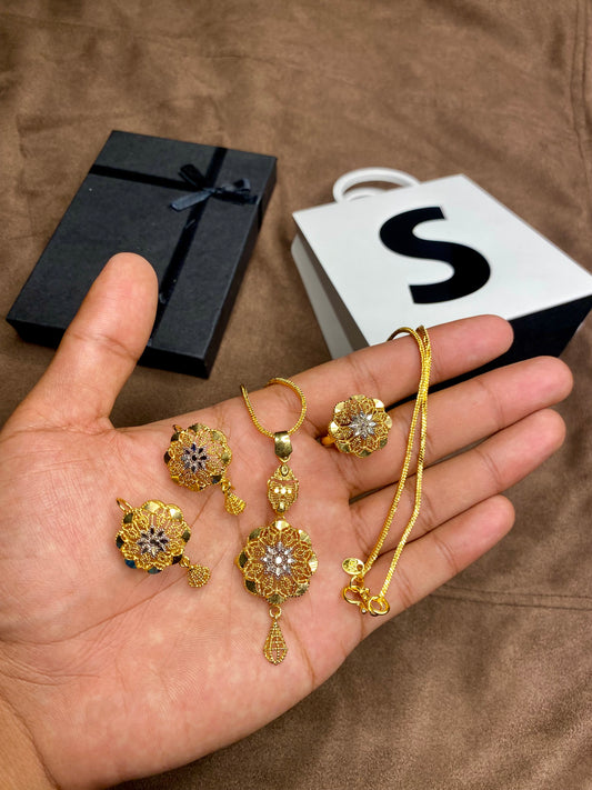 Royal Floral Gold Necklace Set